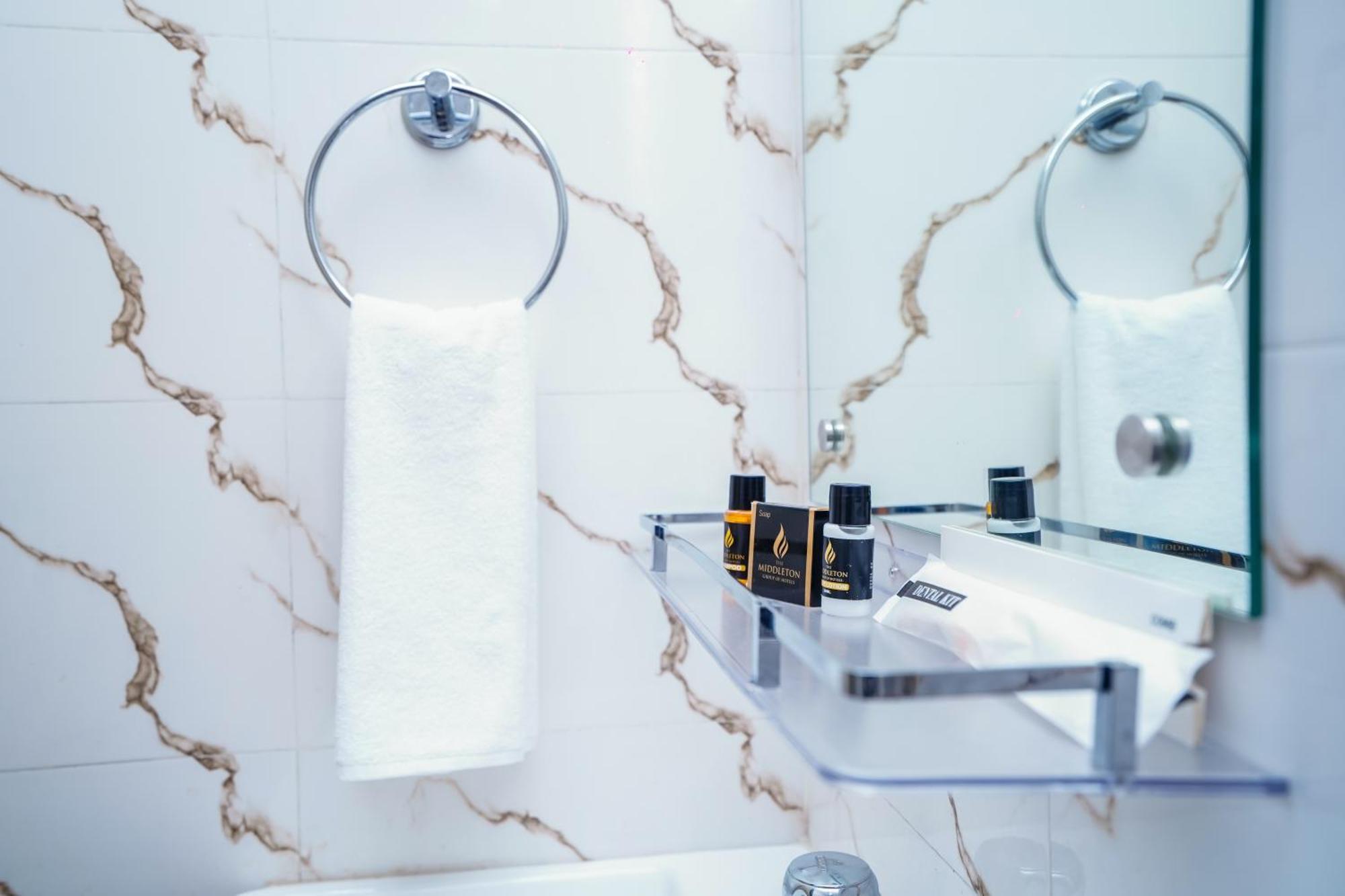 Hotel Middleton Nxt Bhubaneswar Bagian luar foto